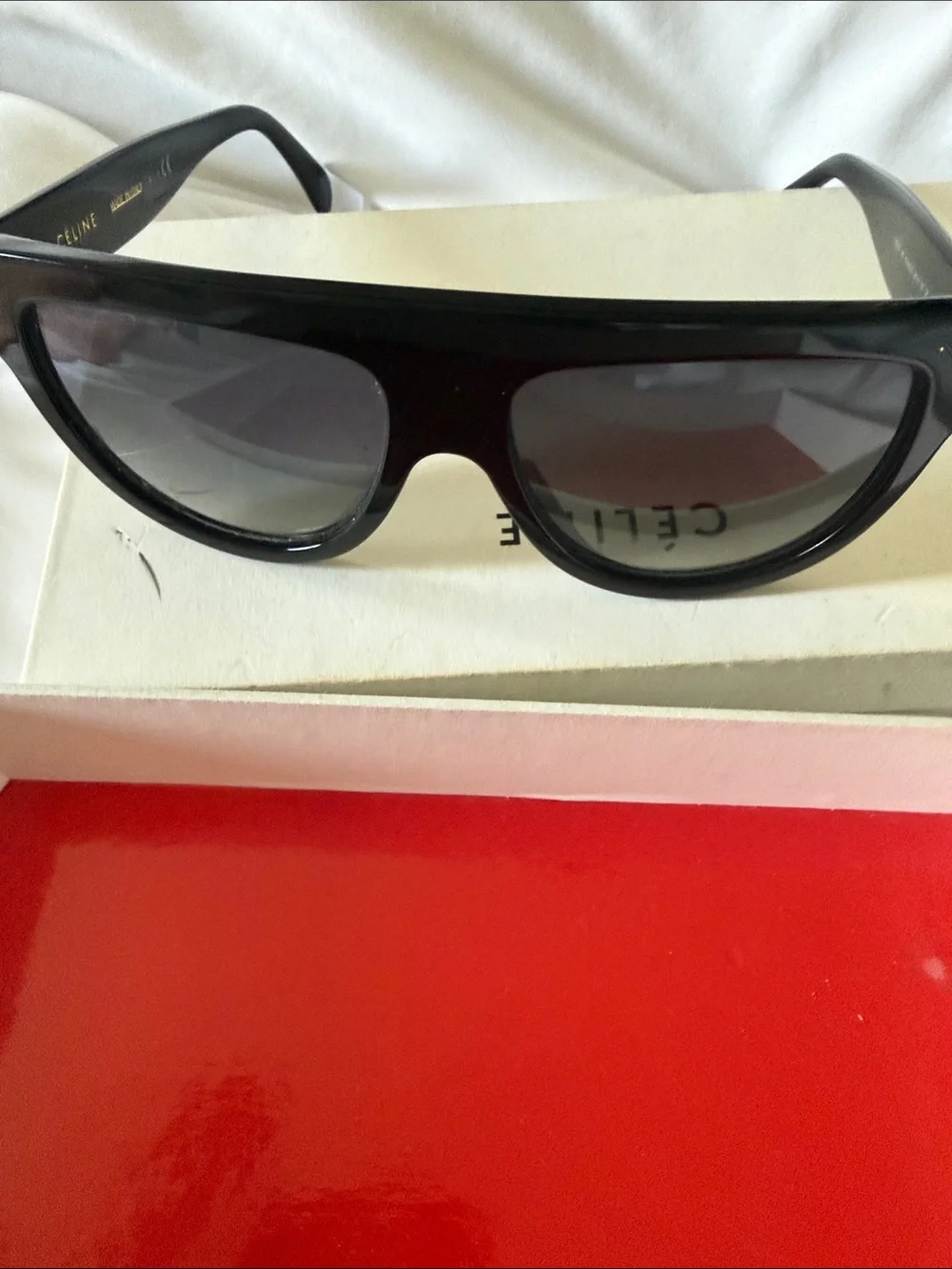 Celine Black Oversized Cat-Eye Sunglasses - Picture 4 of 4